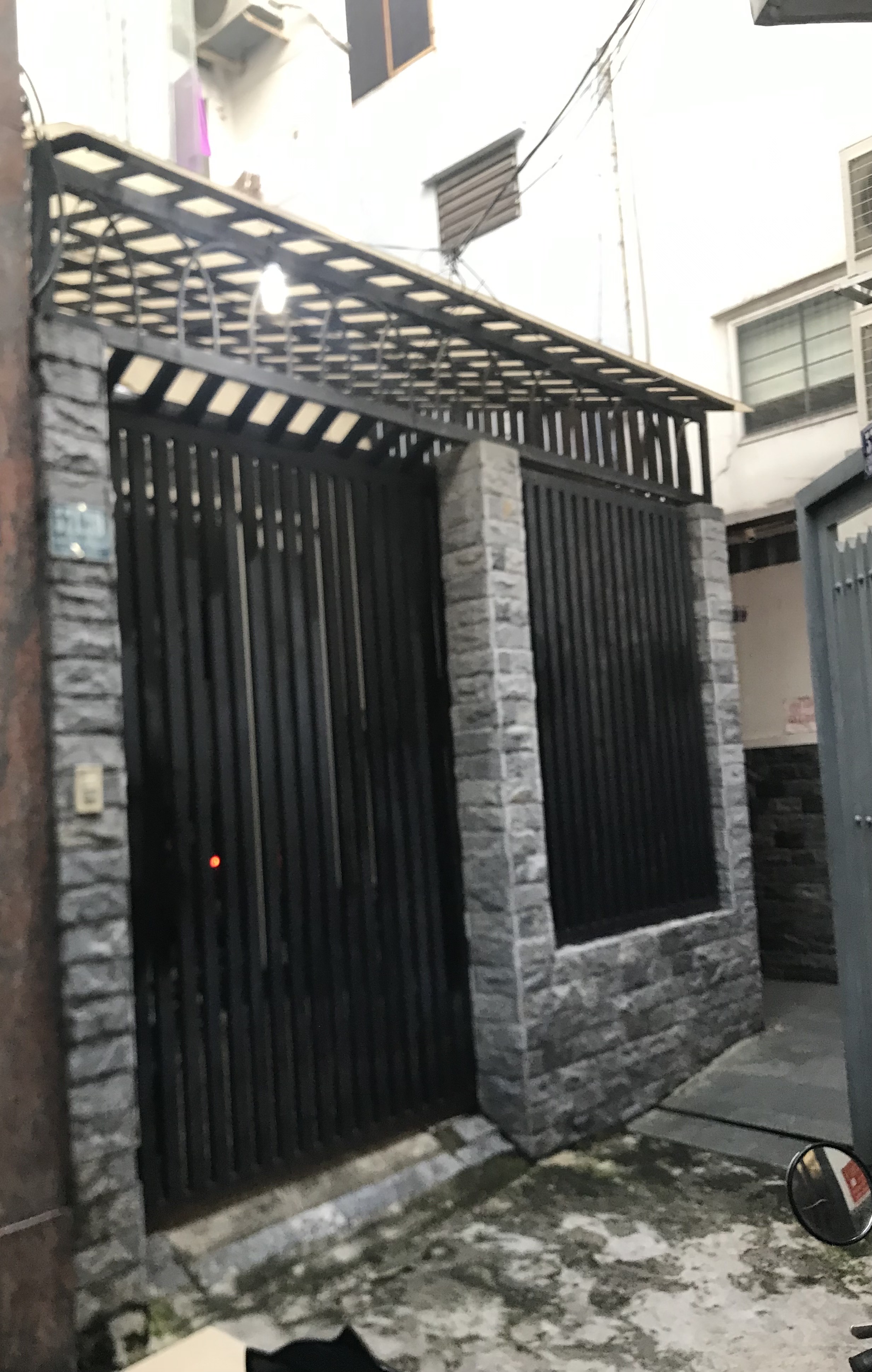 Bán nhà 5 tầng hẻm 1/ CMT8 phường 15 Q10