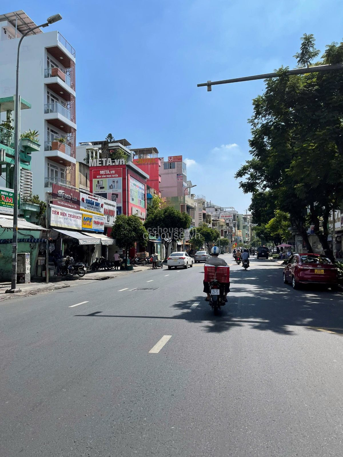 Nhà Mặt Tiền Ngay Nguyễn Thiện Thuật và Điện Biên Phủ Trung Tâm Quận 10 - 82m2 Nhà 5 tầng dòng tiền 