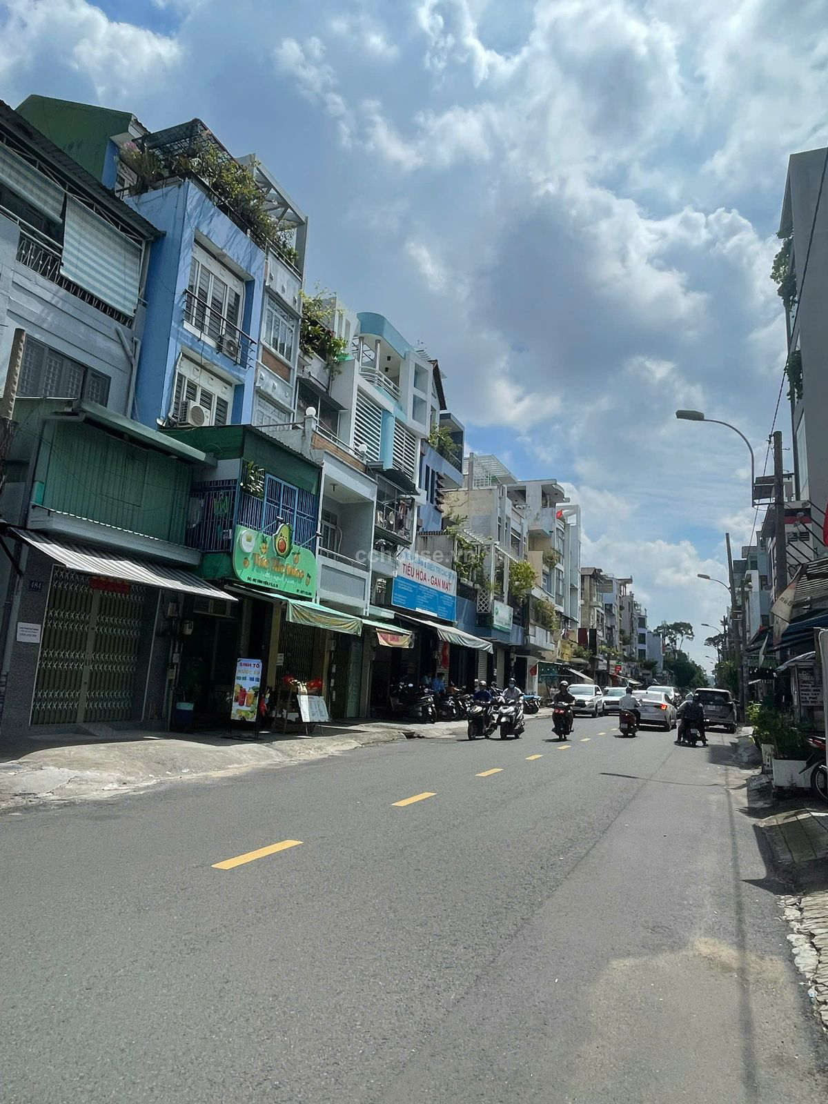 Mặt tiền Phạm Văn Hai .P .2 ,Q.Tân Bình 