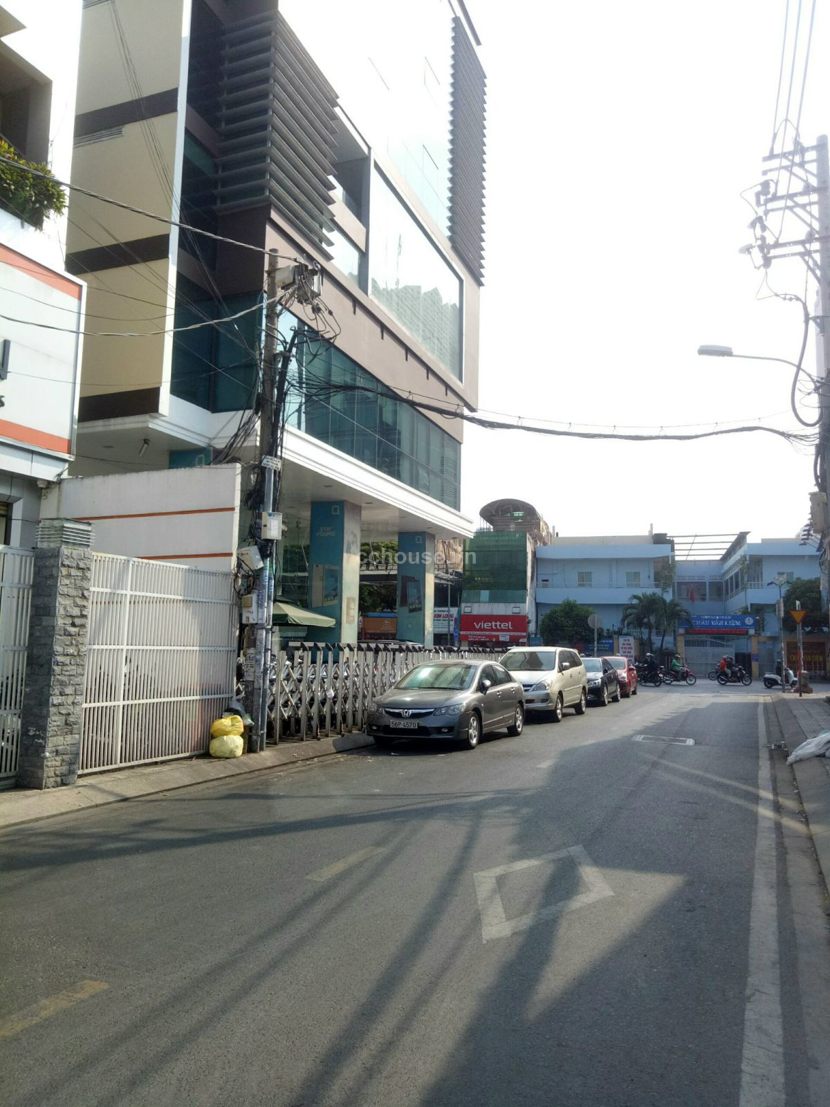 Ban-Nha-Hem-Xe-Tai-Khu-Dan-Tri-Duong-Nguyen-Trai-Quan-1-DT--518m-No-Hau-Nha-5-Tang-185-Ty-id8211