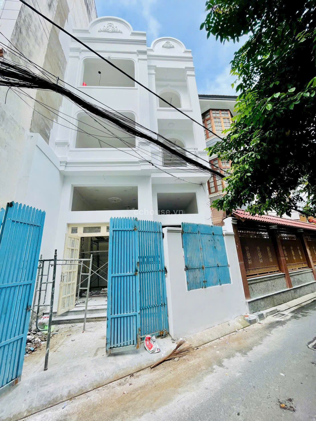 Biệt thự đường nhựa 8m ngay sân bay TSN . Q.Tân Bình 