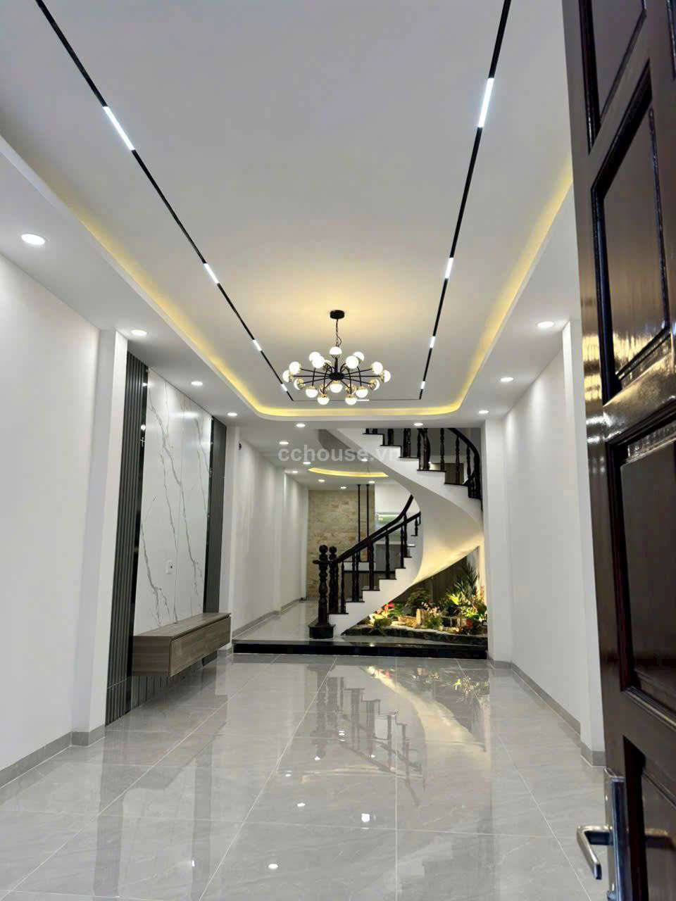 NHÀ HẺM CMT8 QUẬN 10, DT: 40M² (4x10), KC: TRỆT 1 LẦU ST, GIÁ: 7.5 TỶ