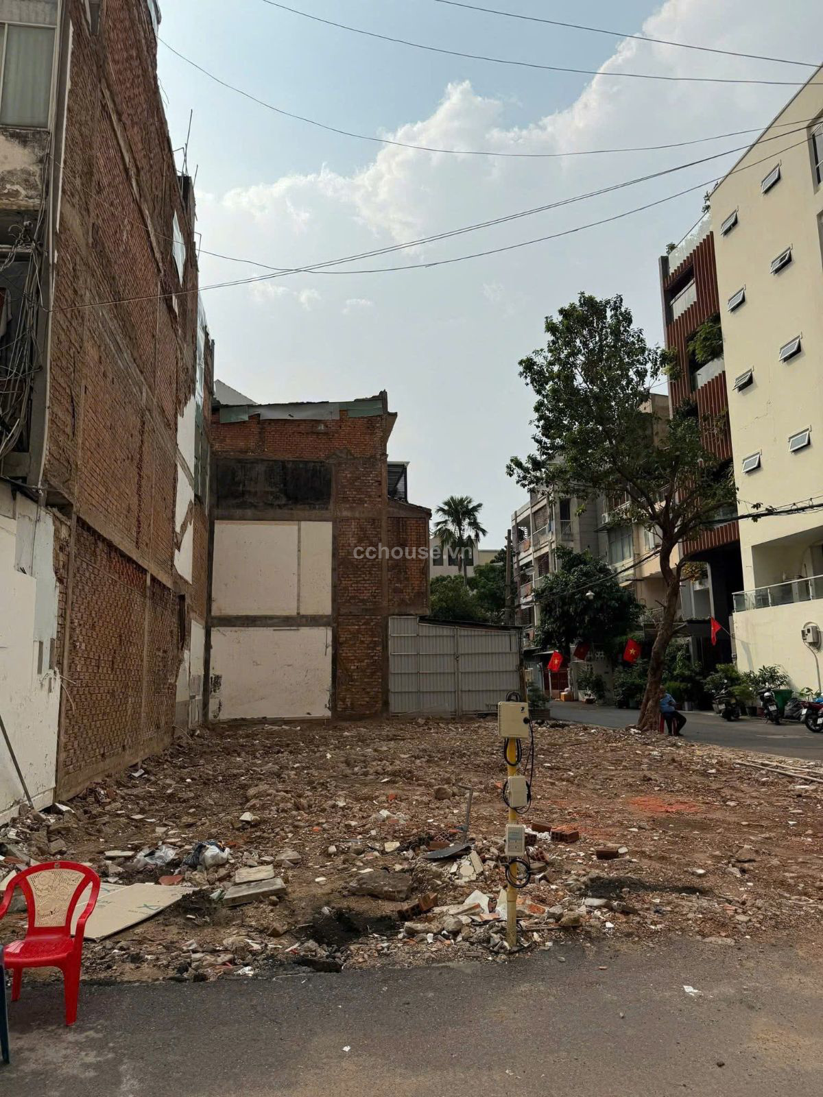 Lô góc MT hẻm 371/5-7 Hai Bà Trưng, P.Xuân Hòa. DT 11.2x22m
