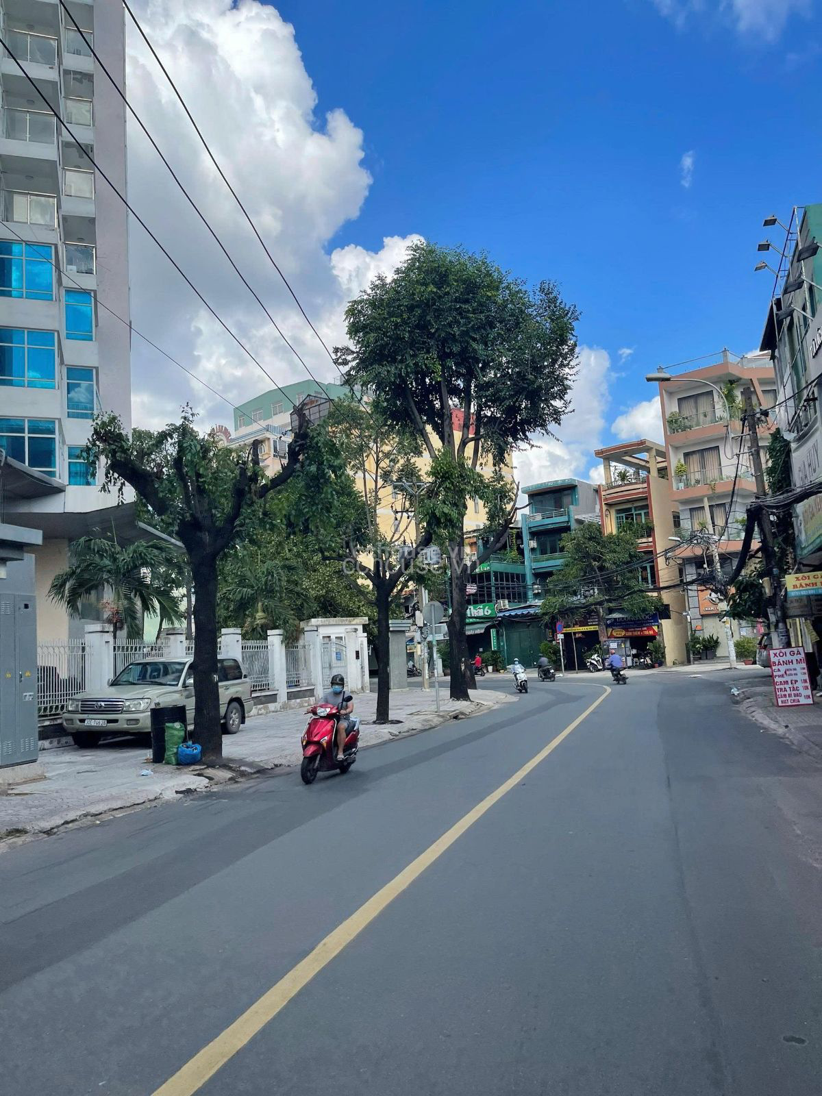 BÁN NHÀ MẶT TIỀN HÙNG VƯƠNG, P.9, Q.5, DT 8*12M, KC 4 LẦU, GIÁ 28 TỶ