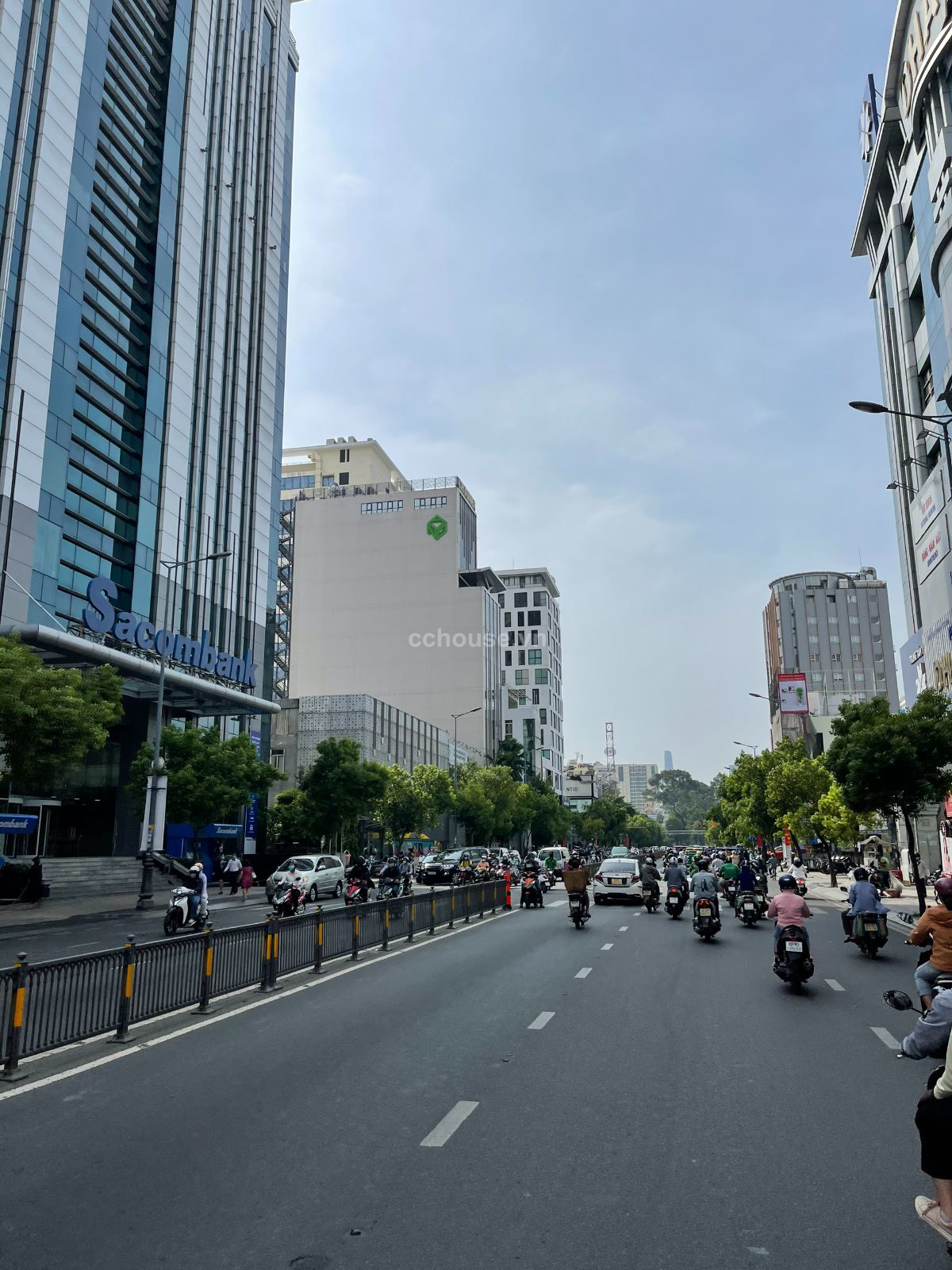 Cho thuê tòa nhà 191 Nam Kỳ Khởi Nghĩa, P.Xuân Hòa. DT 17x23m, 2 hầm 14 tầng