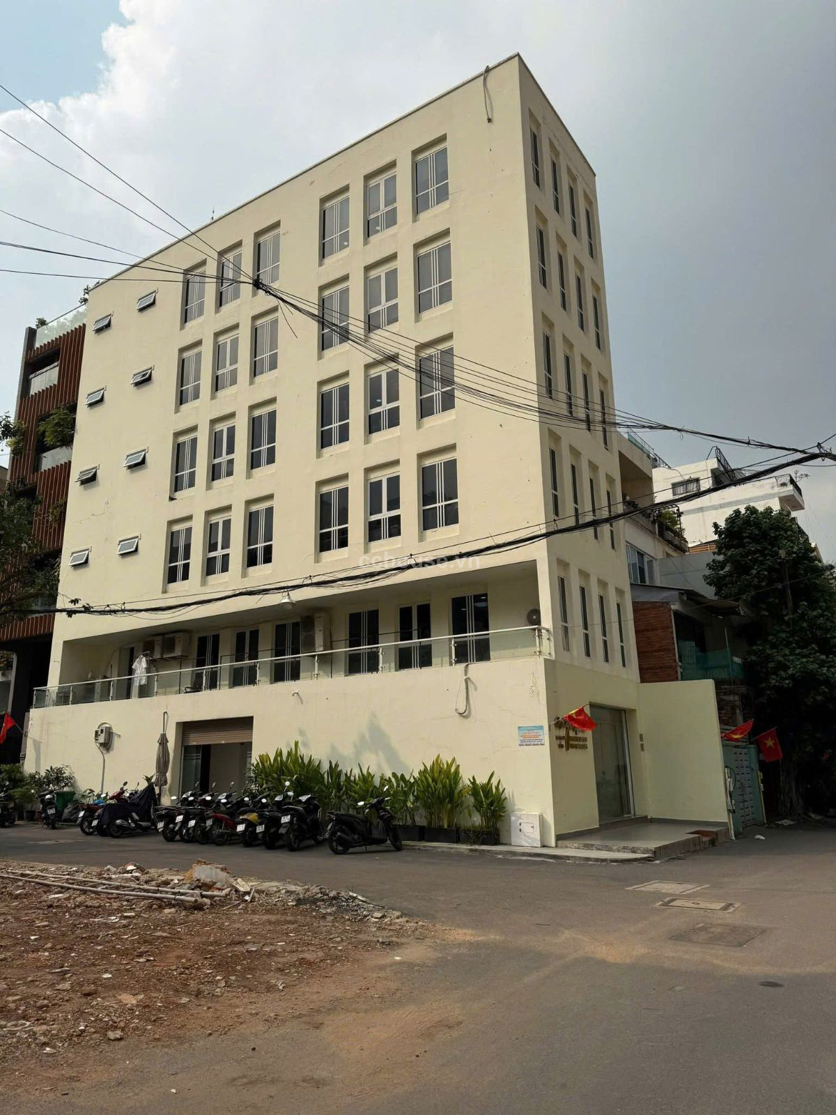 Lô góc MT hẻm 371/5-7 Hai Bà Trưng, P.Xuân Hòa. DT 11.2x22m