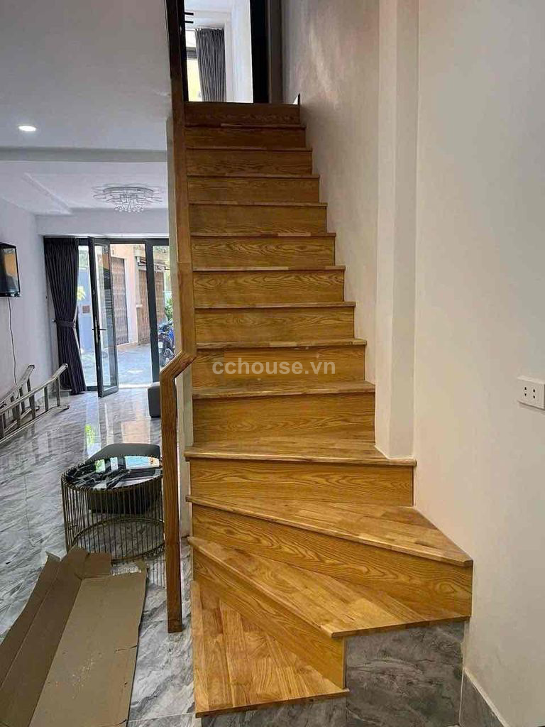 Bán nhà HXH 243 Nguyễn Kim, P.Diên Hồng. DT 3.2x11m, 3 tầng