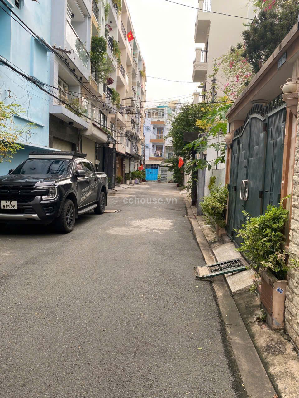 Hẻm xe hơi thành thái gần Mặt tiền .P.14 .Q10 