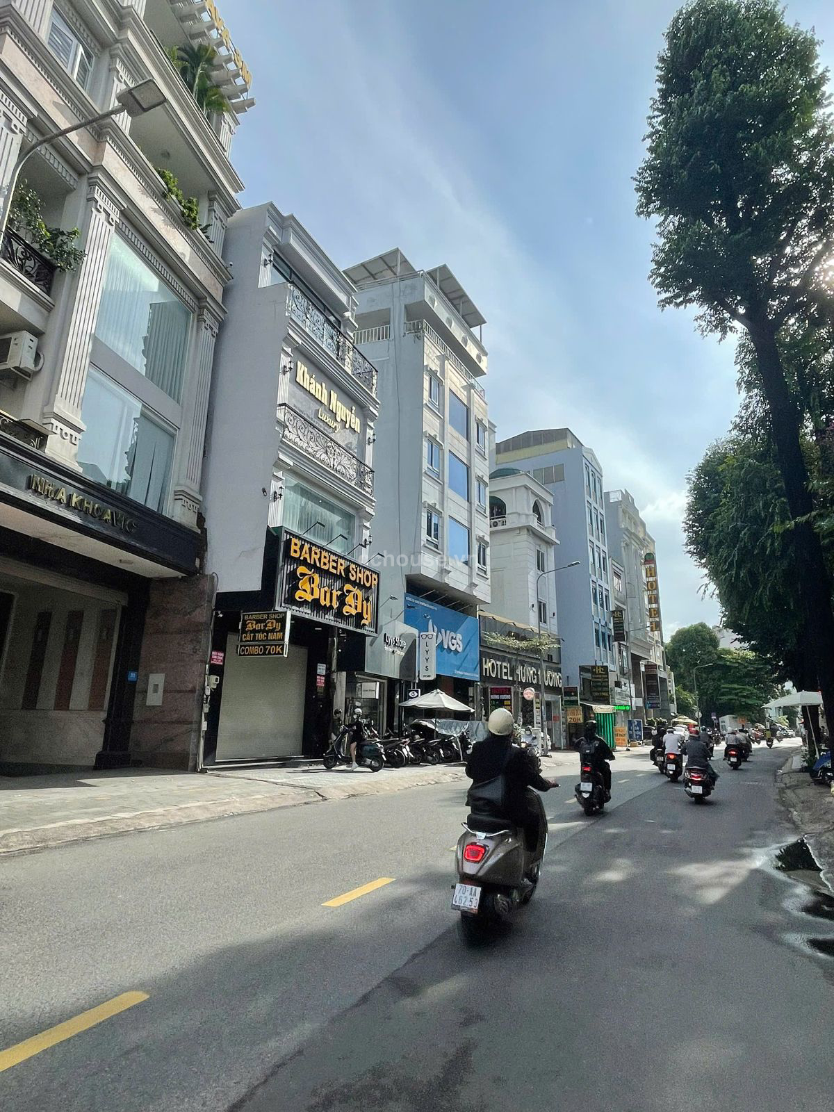 Mặt tiền siêu Vip 6 tầng ngay trung tâm Q 10 . Ngang 6