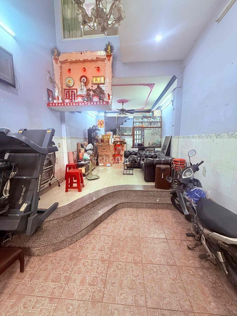 Bán nhà hẻm 5m Lạc Long Quân, P.Bình Thới. DT 3.7x15m, 5 tầng ST
