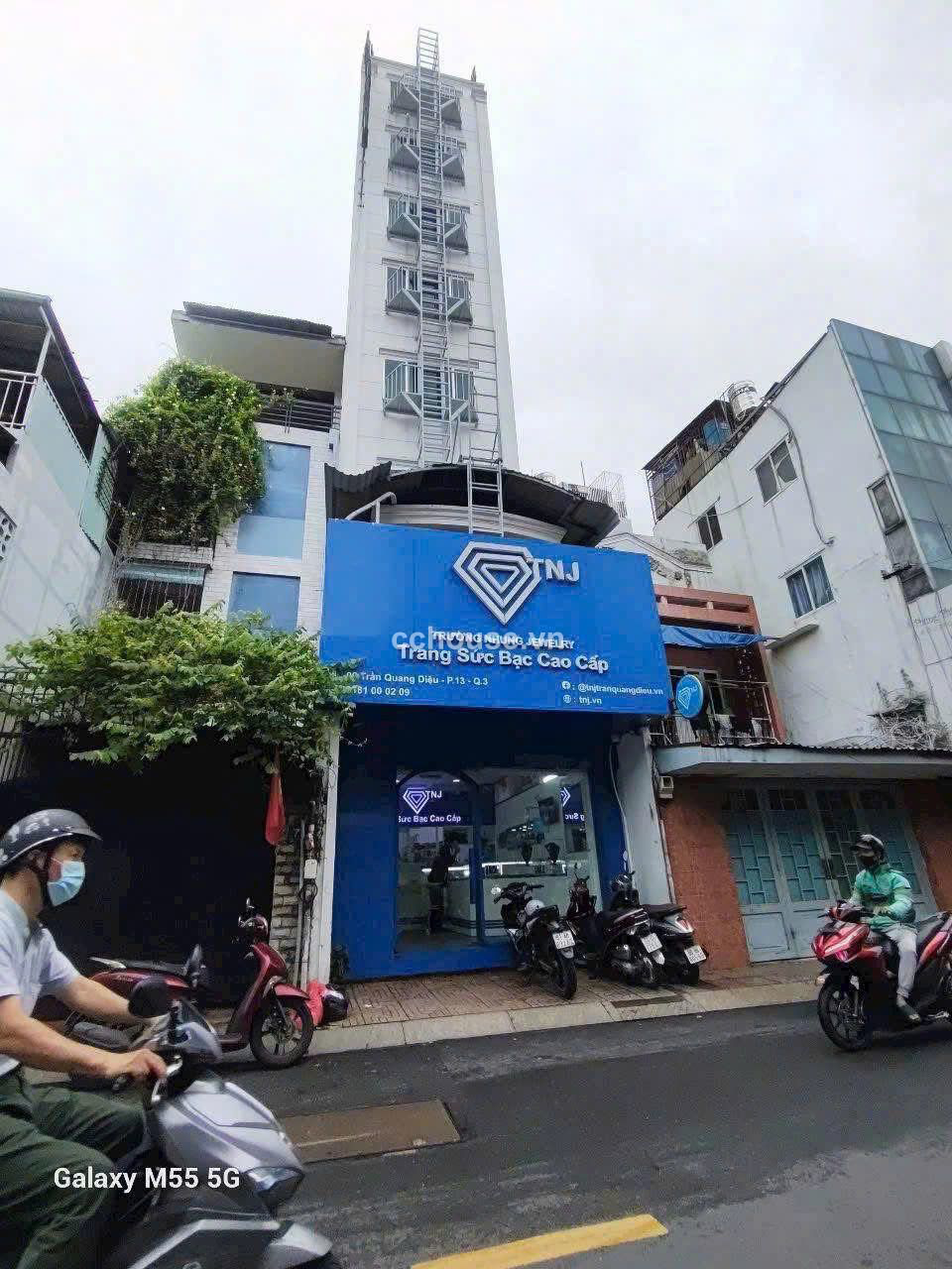 Toà Nhà 7 Tầng mặt tiền Quận 3 HĐT 76 triệu Giá 35 tỷ gọi anh Nguyễn.