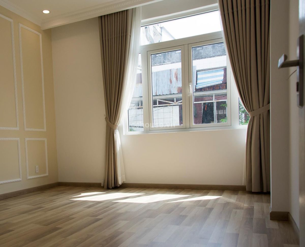 NHA-NGAY-VO-VAN-TAN-QUAN-3-DT-8X15M-250M2-KC-TRET-3-LAU-SAN-THUONG-GIA-59-TY-id8387