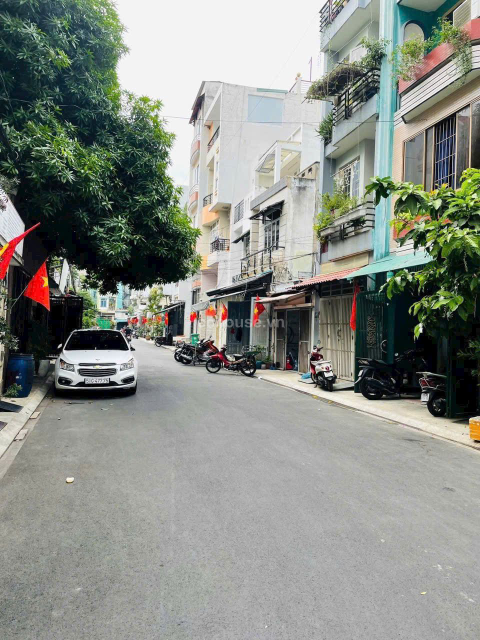NHÀ HẺM 10M ĐƯỜNG THÀNH THÁI QUẬN 10, DT: 67.36M2 (4.21X16), KC: TRỆT, GIÁ: 17.5 TỶ