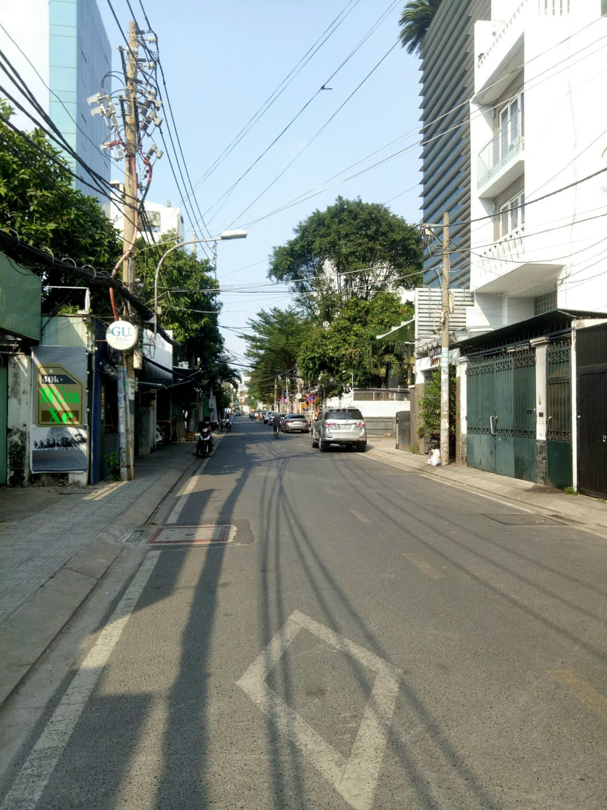 Bán Nhà Hẻm Xe Tải Khu Dân Trí Đường Nguyễn Trãi, Quận 1. DT : 5*18m, Nở Hậu. Nhà 5 Tầng. 18.5 Tỷ