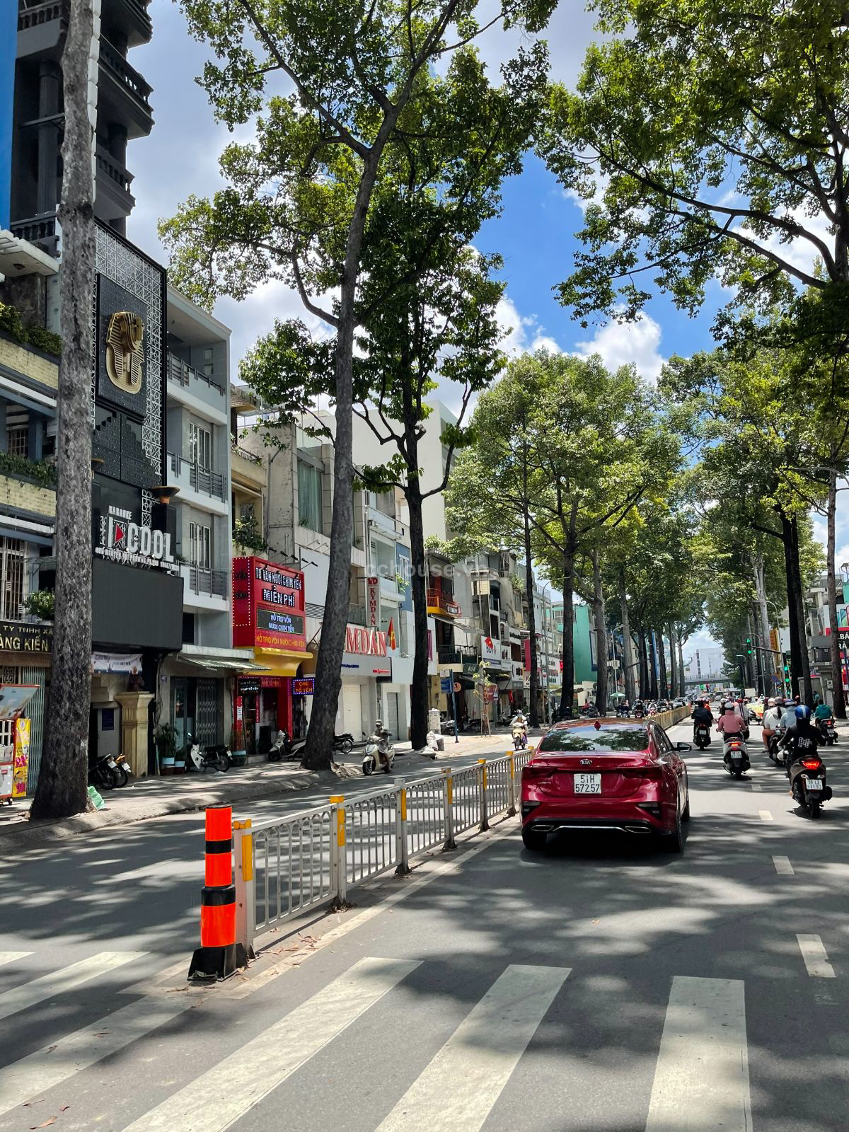 Cho thuê NCMT Nguyễn Tri Phương, P.Vườn Lài. DT 4.5x20m, 3 tầng