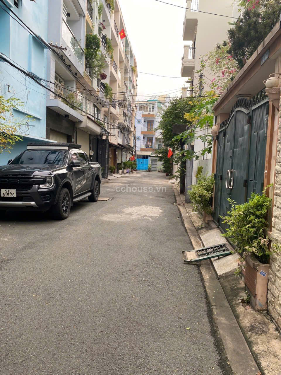 Nhà hẻm xe hơi  đặng văn ngữ p10 .Q Phú nhuận DT: 5.2 X12m.Gần Măt tiền . 