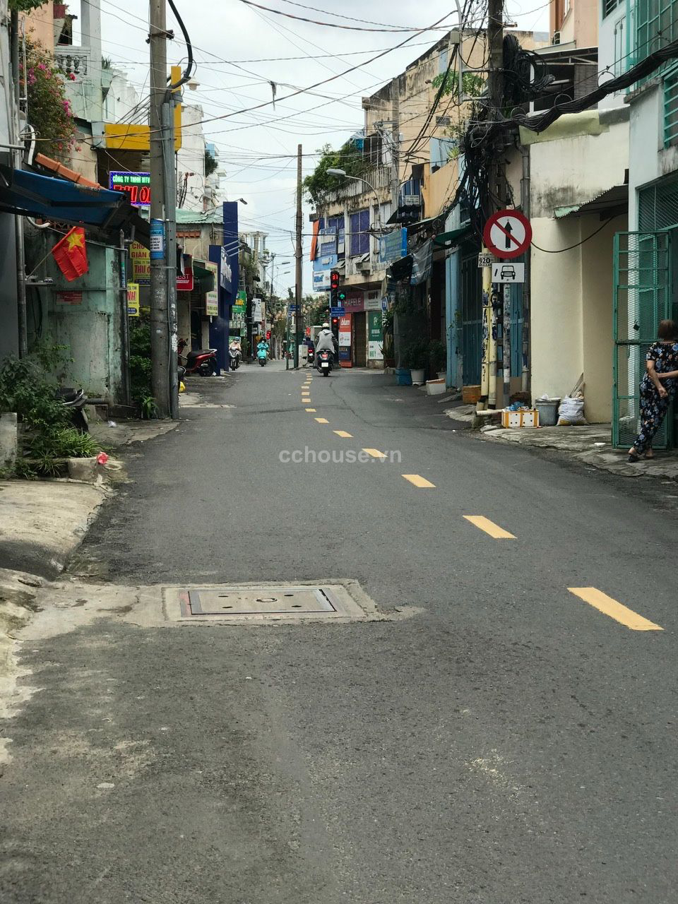 Bán nhà 4 tầng hẻm 1/ Bùi Thế Mỹ phường 10 Tân Bình Giá : 6,7 tỷ
