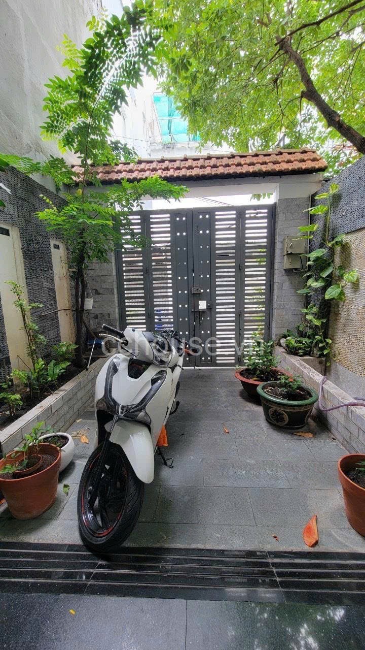 Hẽm 6m 156 Tô Hiến Thành Quận 10 diện tích 4x25m nhà 3 lầu