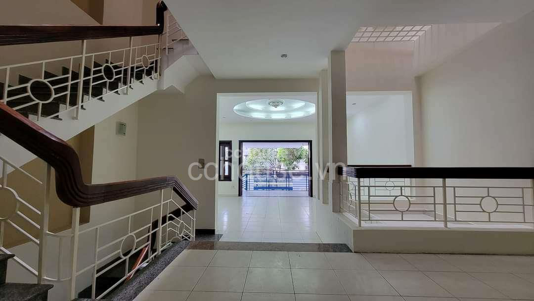 NHÀ NGAY VÕ VĂN TẦN QUẬN 3, DT: 8X15M, 250M2, KC:5 TẦNG, GIÁ: 59 TỶ