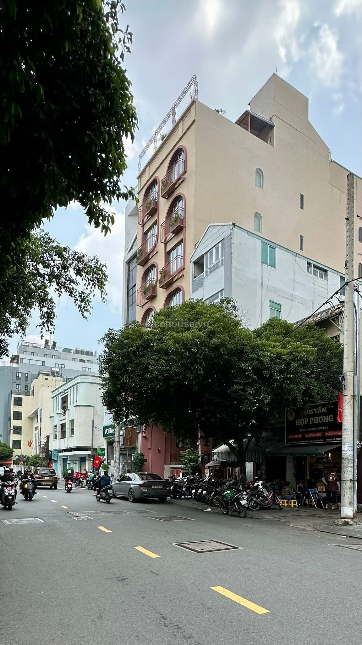 Toa-nha-77--79-Ho-Hao-Hon-Phuong-Co-Giang-Quan-1-Ham-6-lau-id8286