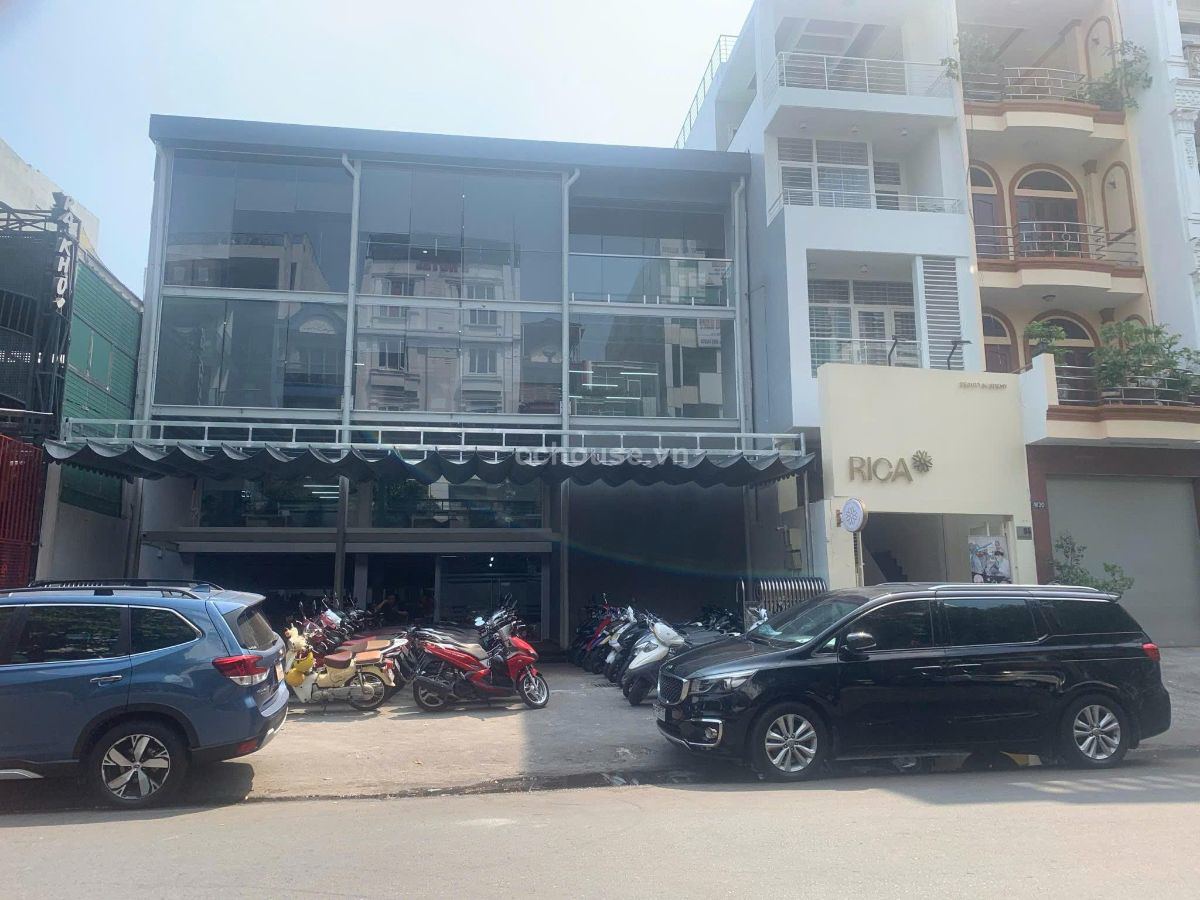 Nhà MT 96-100 Trần Nguyên Đán, P.Gia Định. DT 13.5x25m, 4 tầng