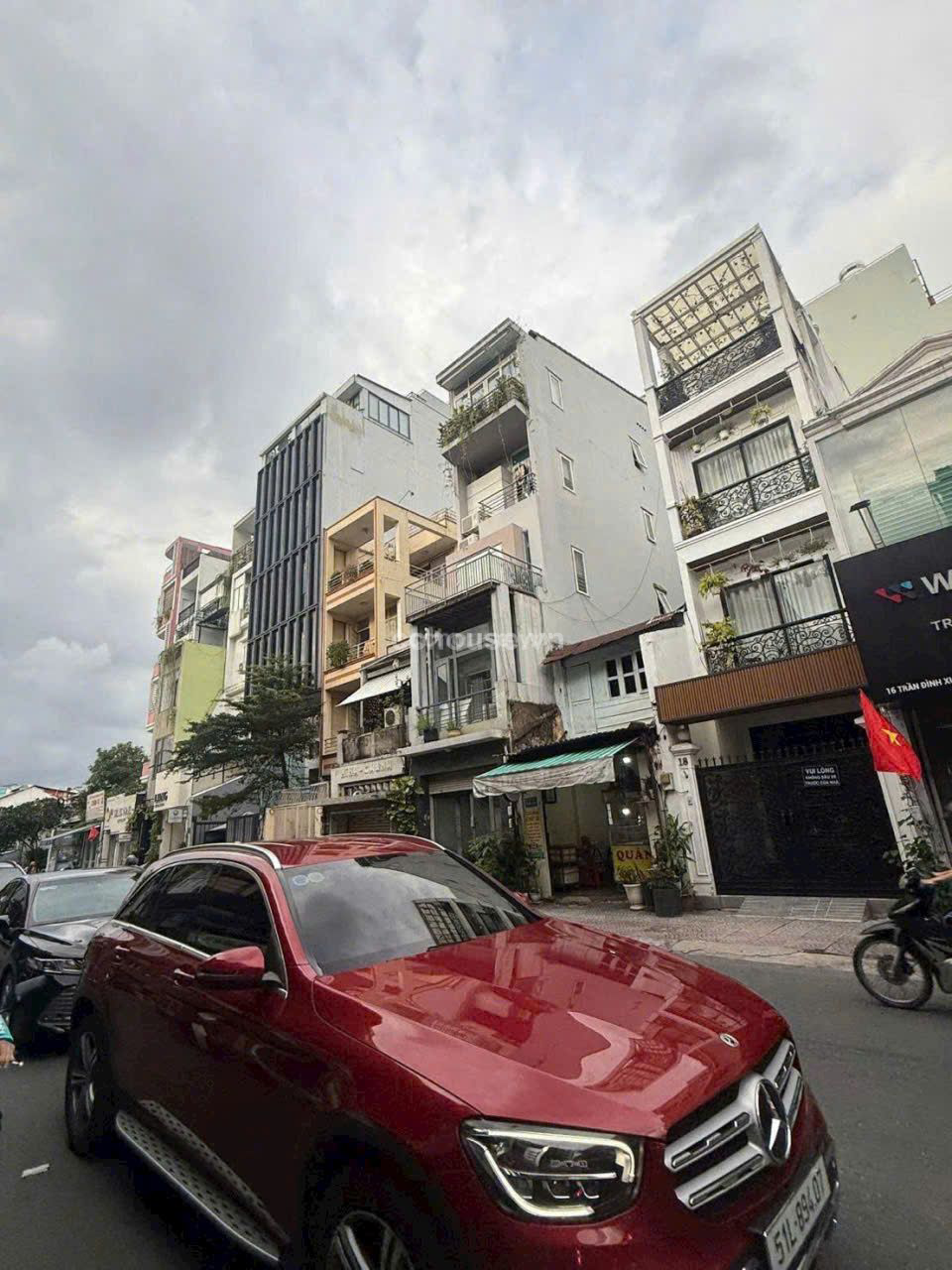 Mặt tiền siêu vip ngay Trần Hưng Đạo .P.Cô Giang . Q.1