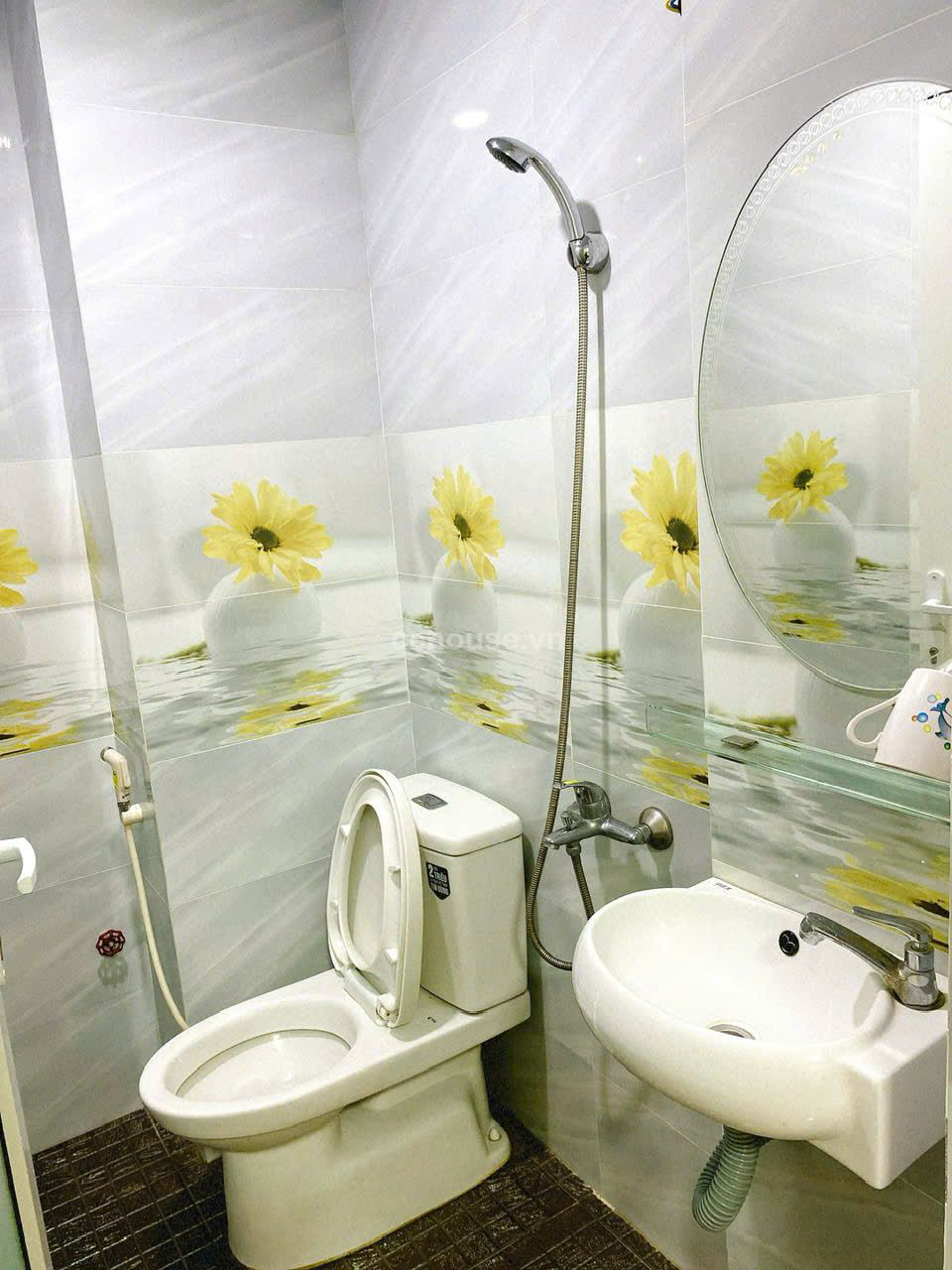 Khách Sạn MT Phố Tài Chính Phan Xích Long. Thu Nhập 300tr/tháng. DT 8*18m. Hầm 5 Tầng. Giá 110 Tỷ