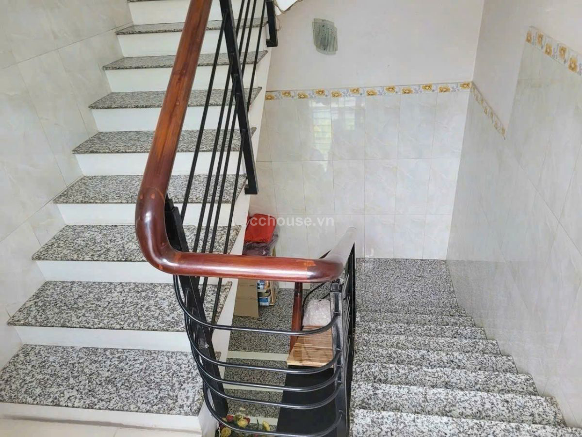 Toà nhà 5 tầng 2 mặt hẻm xe hơi ngay trung tâm Q. Phú nhuận
