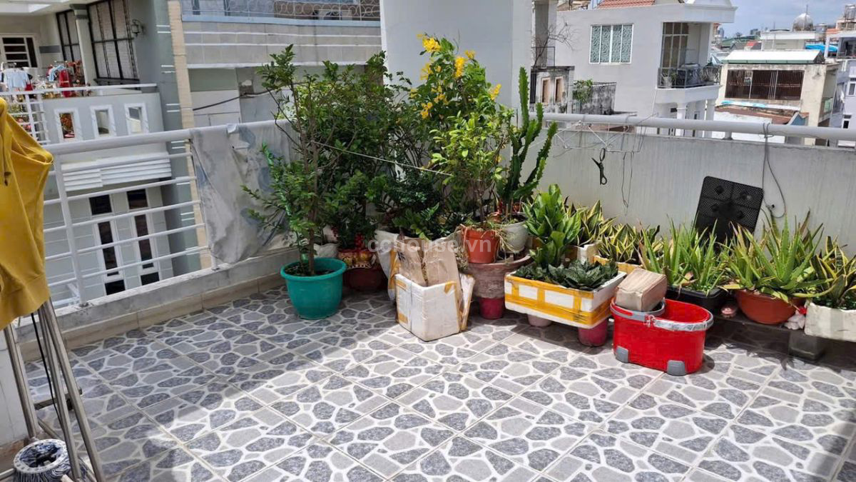 Toà nhà 5 tầng 2 mặt hẻm xe hơi ngay trung tâm Q. Phú nhuận