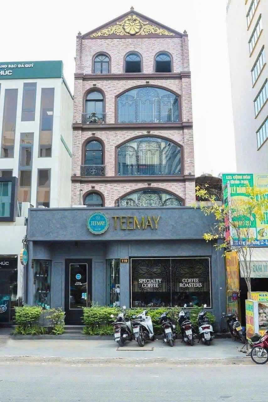 Tòa nhà 2MT Cộng Hòa. DT 8.3x32m, hầm 5 tầng