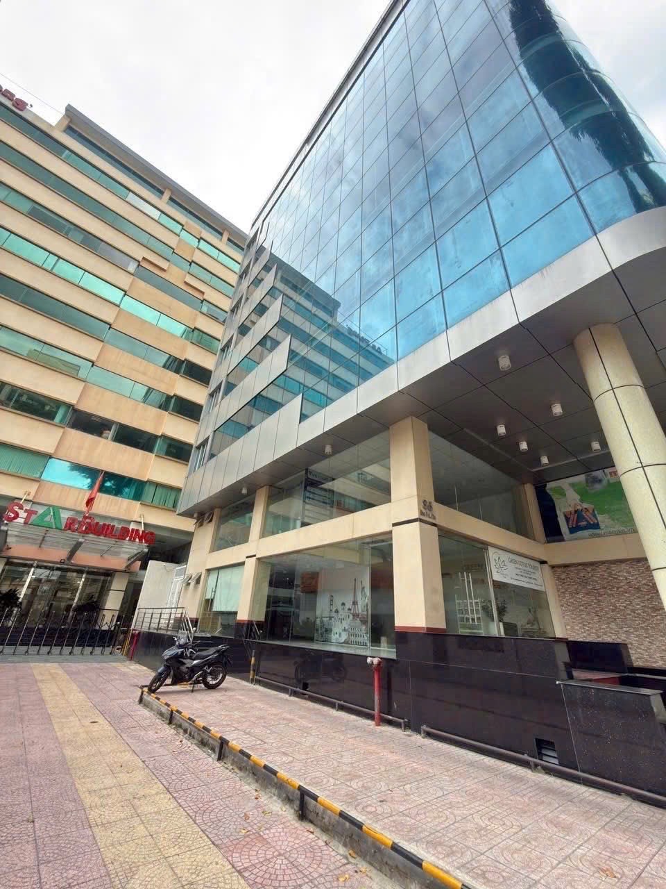 BUILDING 35 MẠC ĐỈNH CHI Q1, KC 1H,9 TẦNG GIÁ 240 TỶ