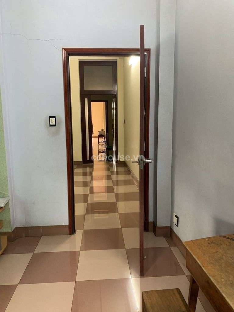 Ban-nha-MT-Ly-Thuong-Kiet-PBay-Hien-DT-141m2-4-tang-ST-id9152