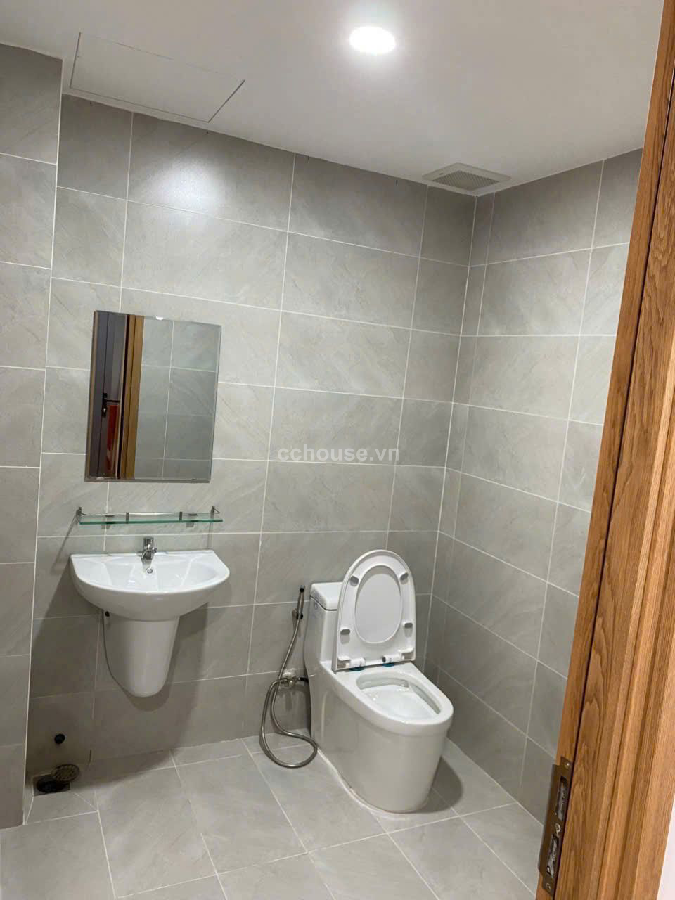 GÓC 2 MẶT TIỀN ĐIỆN BIÊN PHỦ - BÌNH THẠNH NỞ HẬU 15.6M 2 TẦNG HĐT 150 TRIỆU/ THÁNG