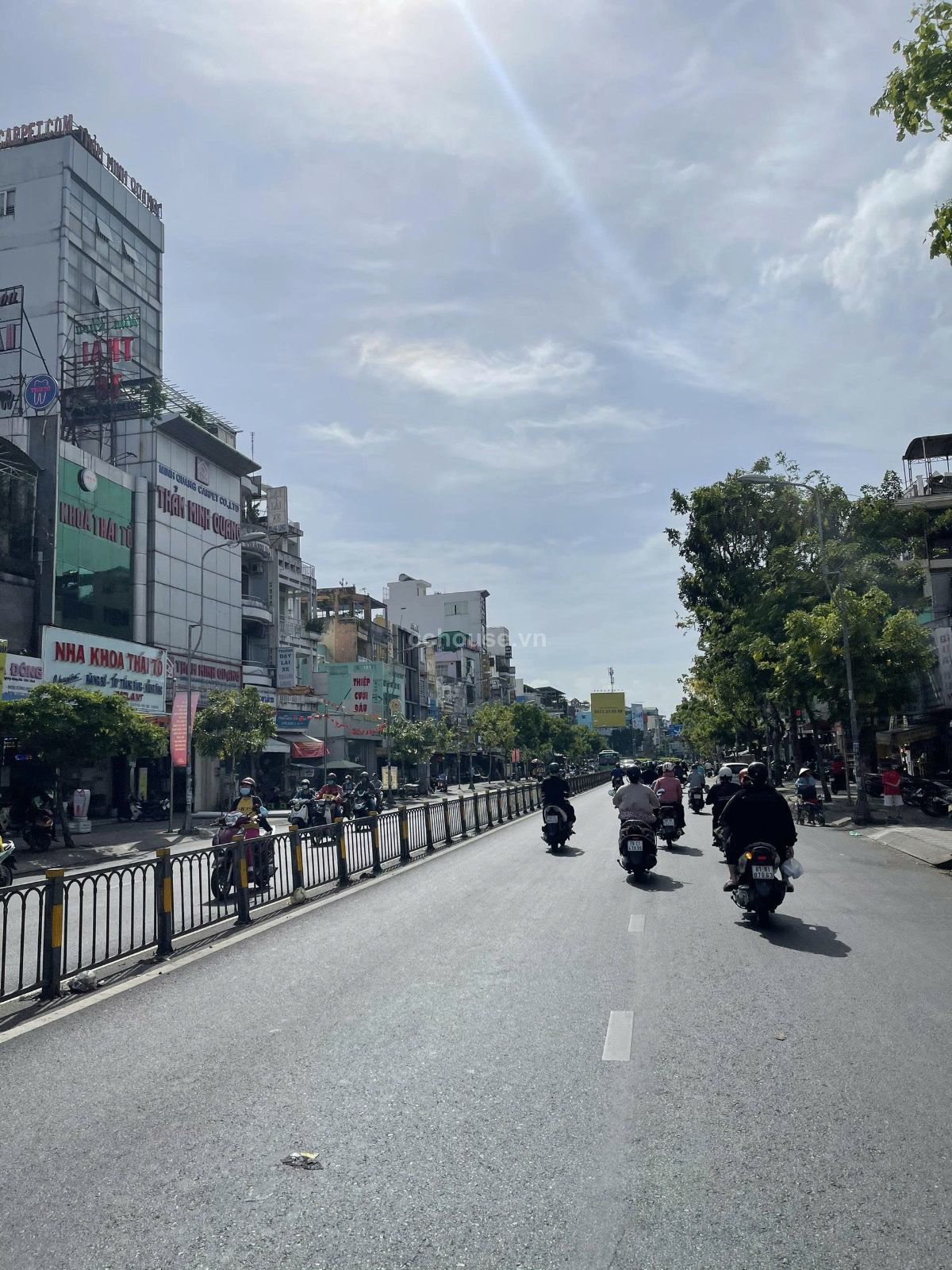 Bán nhà 5 tầng mặt tiền KD Lý Thái Tổ phường 10 quận 10