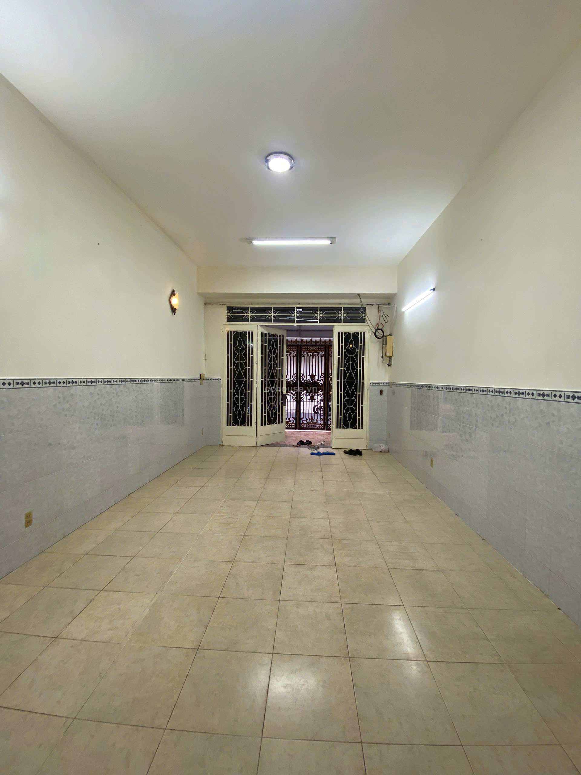 Hem-nhua-6m-Ly-thuong-kiet-gan-mat-tien--id9148