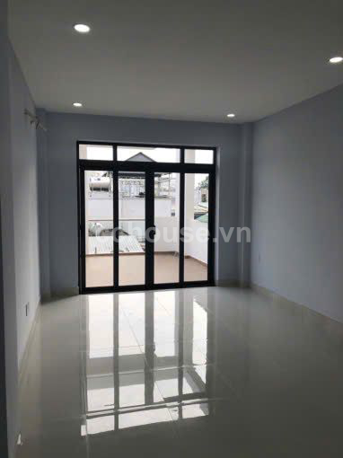 NHÀ HXH TRẦN QUANG DIỆU QUẬN 3 TRỆT 4 LẦU ST THANG MÁY GẦN LÊ VĂN SỸ HĐT 45 TRIỆU