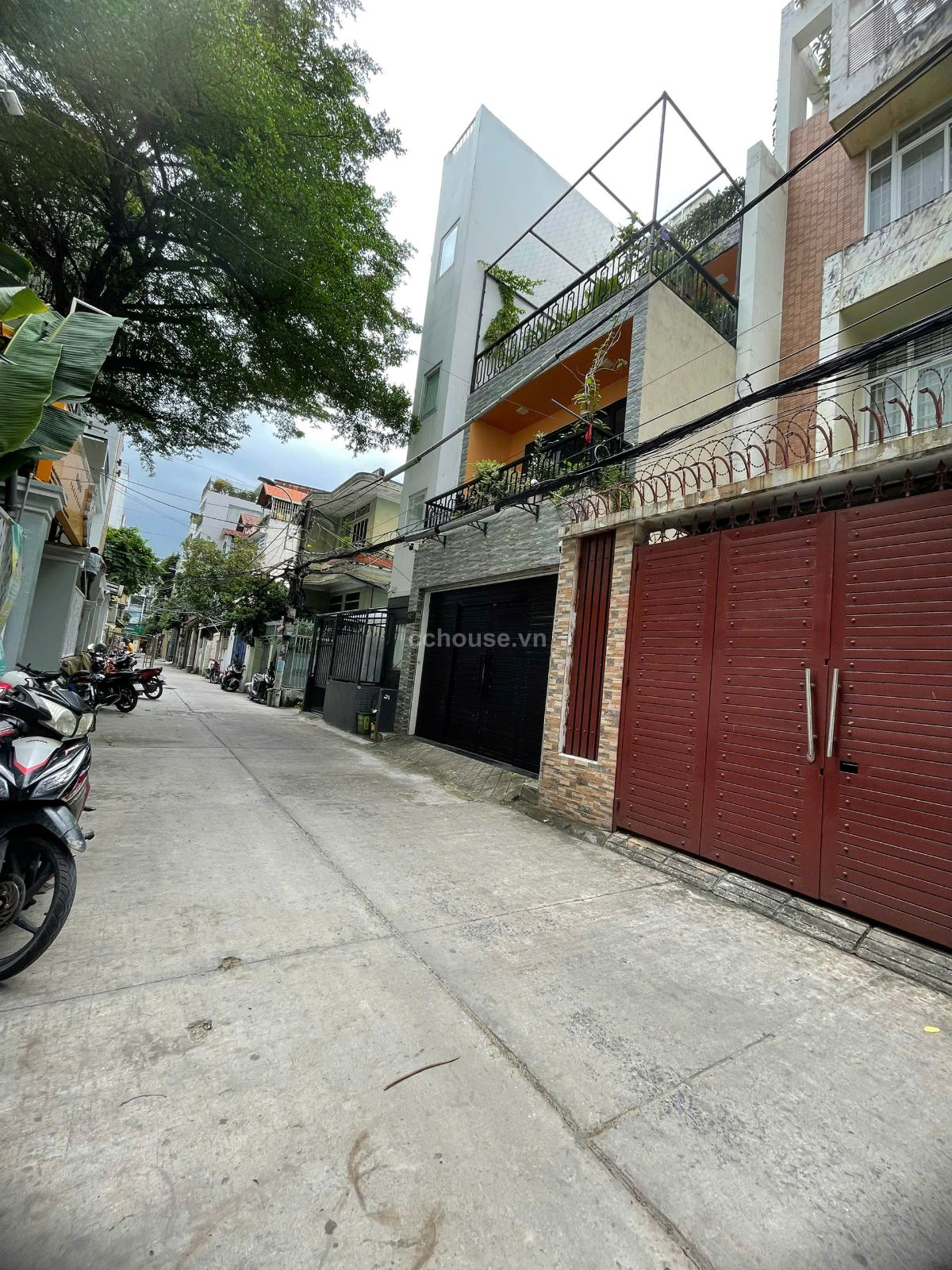 Hem-xe-hoi-gan-mat-tien-ngang-57m-Nguyen-Dinh-Chieu-Q3-id9032