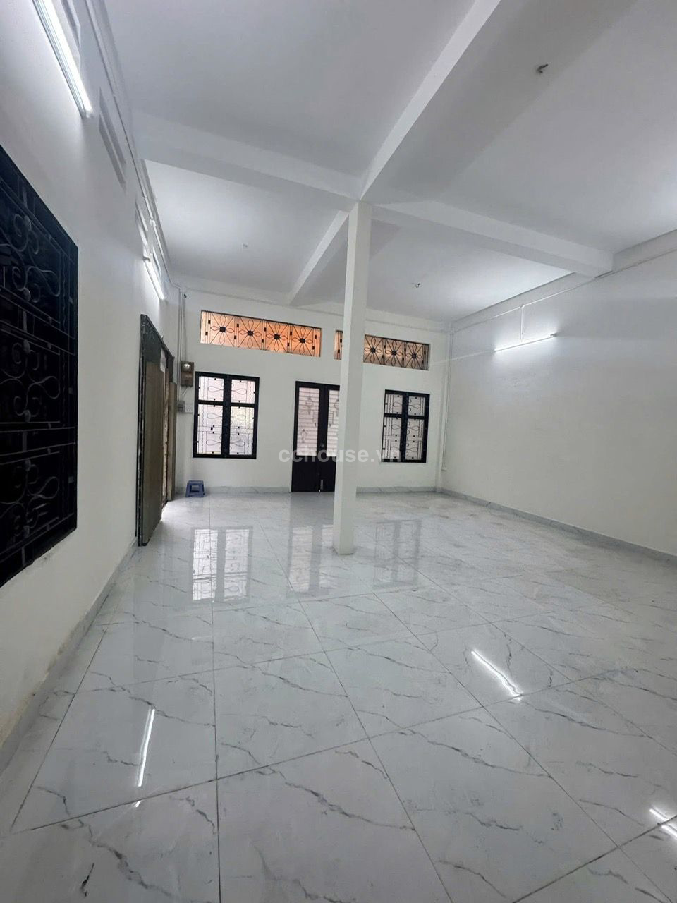 NHÀ ĐẸP SIÊU DT 6.8X13M - HẺM 8M LẠC LONG QUÂN, QUẬN 11