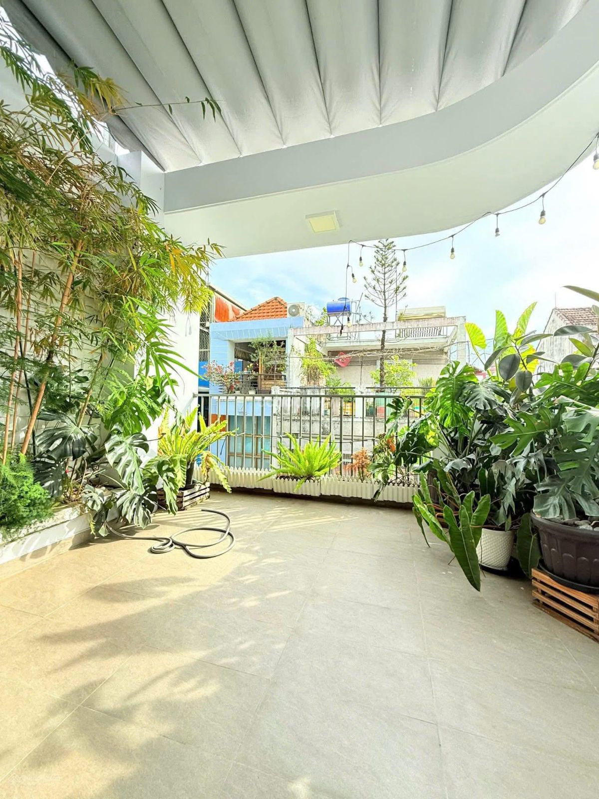 Bán nhà HXH 3 Tháng 2, P.Vườn Lài. DT 4.23x13.5m, 4 tầng ST