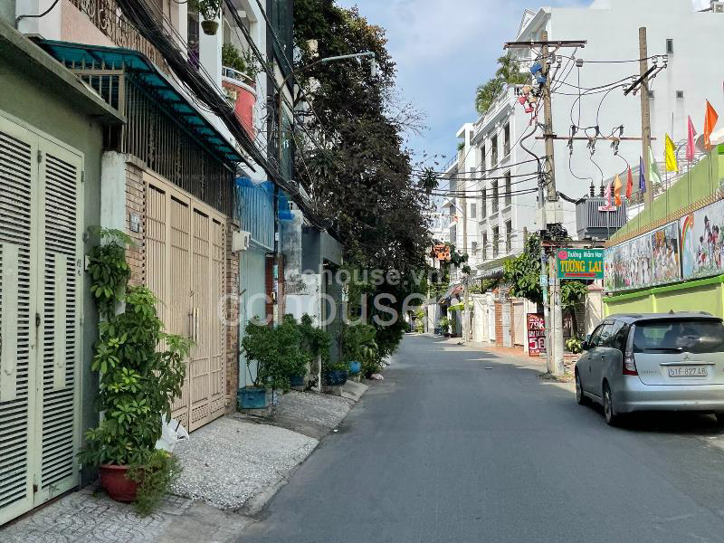 NHÀ HẺM ĐƯỜNG THÀNH THÁI QUẬN 10, DT: 75.1M2 (6.1X14.2M), KC: TRỆT, LỬNG, 3 LẦU, GIÁ: 28.5 TỶ