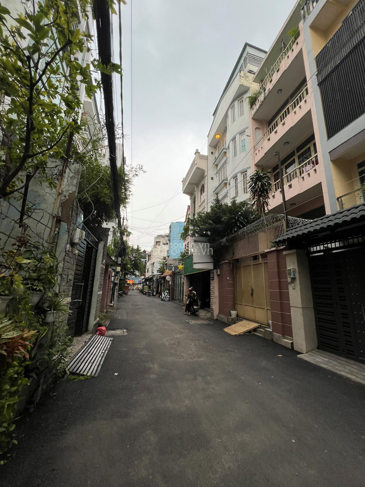 NHÀ HẺM CAO THẮNG, QUẬN 10, DT: 70.4M² (4.8X14.7)M, KC: TRỆT 1 LẦU, GIÁ: 8.9 TỶ