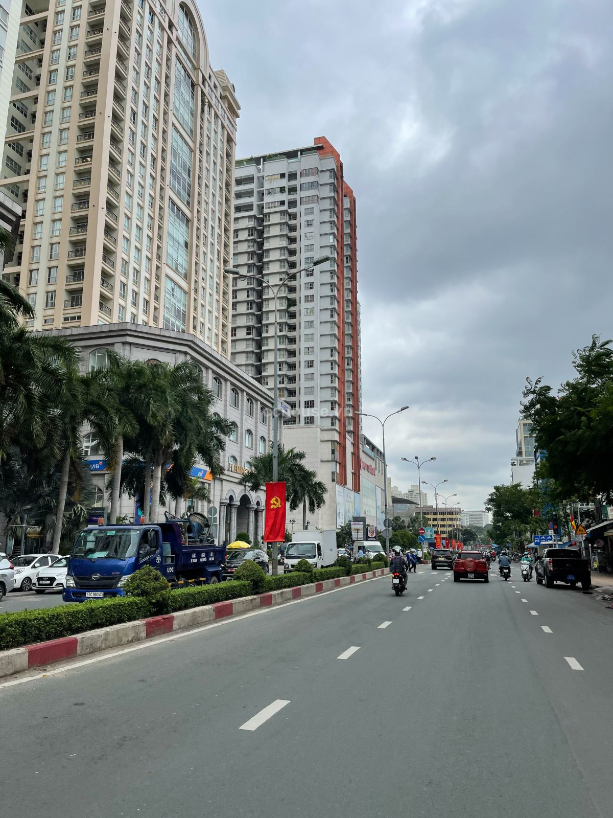 Bán nhà 2MTKD Lê Đại Hành, P.Phú Thọ. DT 3.5x29.8m, 3 tầng