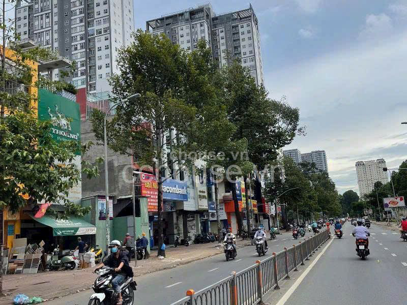 Một Căn Duy Nhất ngang 6.2m x 23m Giá 48 tỷ gọi anh Nguyễn  để thương lượng