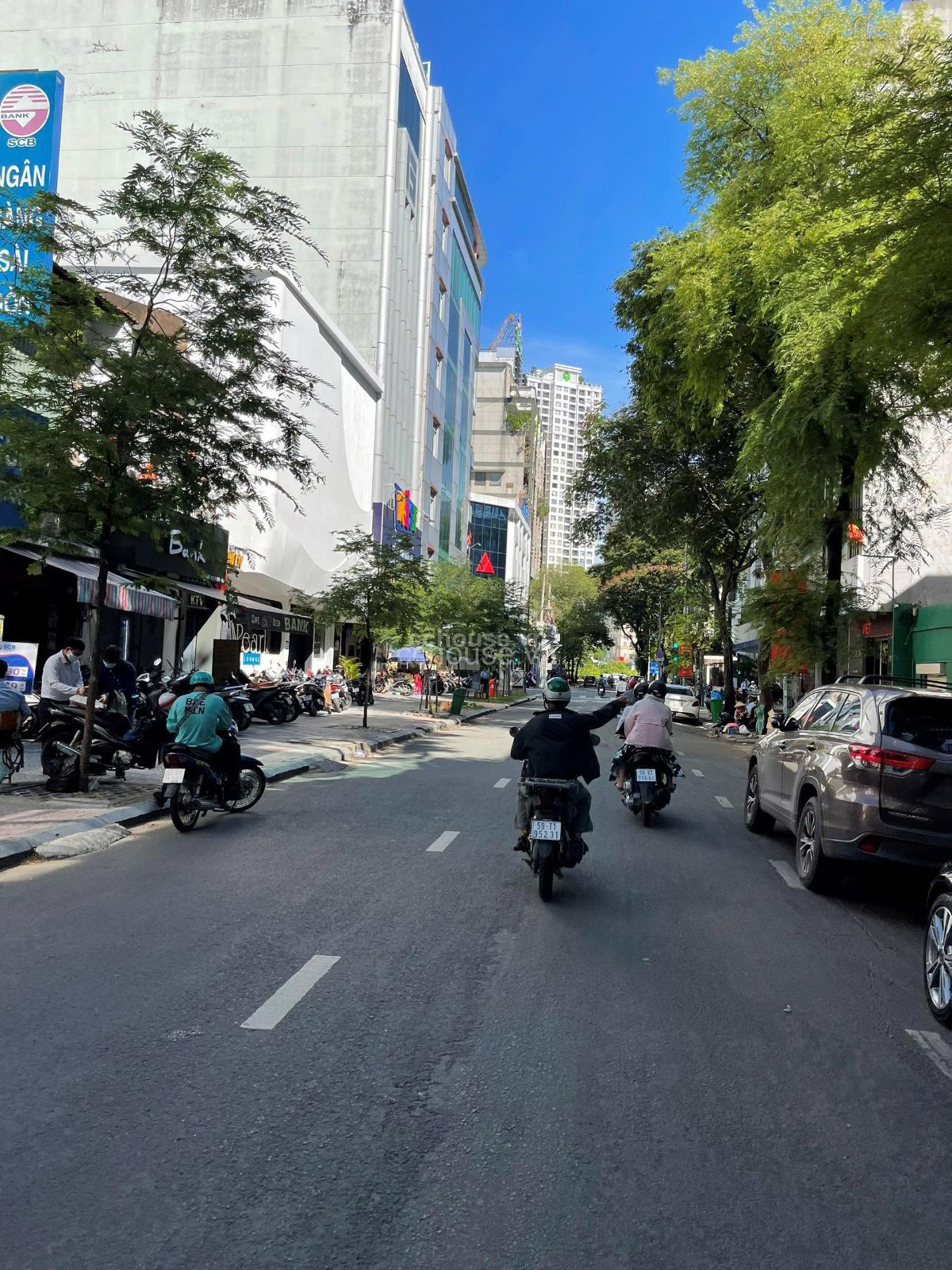 Hầm 6 Tầng Mặt Tiền Quận 1 Hợp đồng thuê 100 triệu/tháng