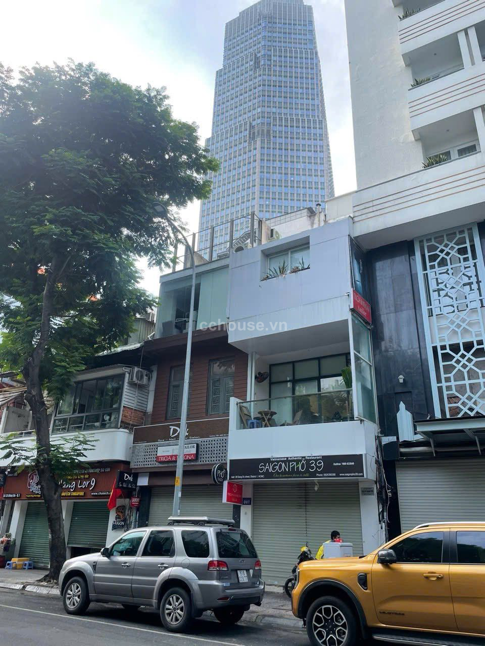 Mặt tiền 37-39 Đông Du, Phường Bến Nghé, Quận 1. diện tích 8.25x24m 