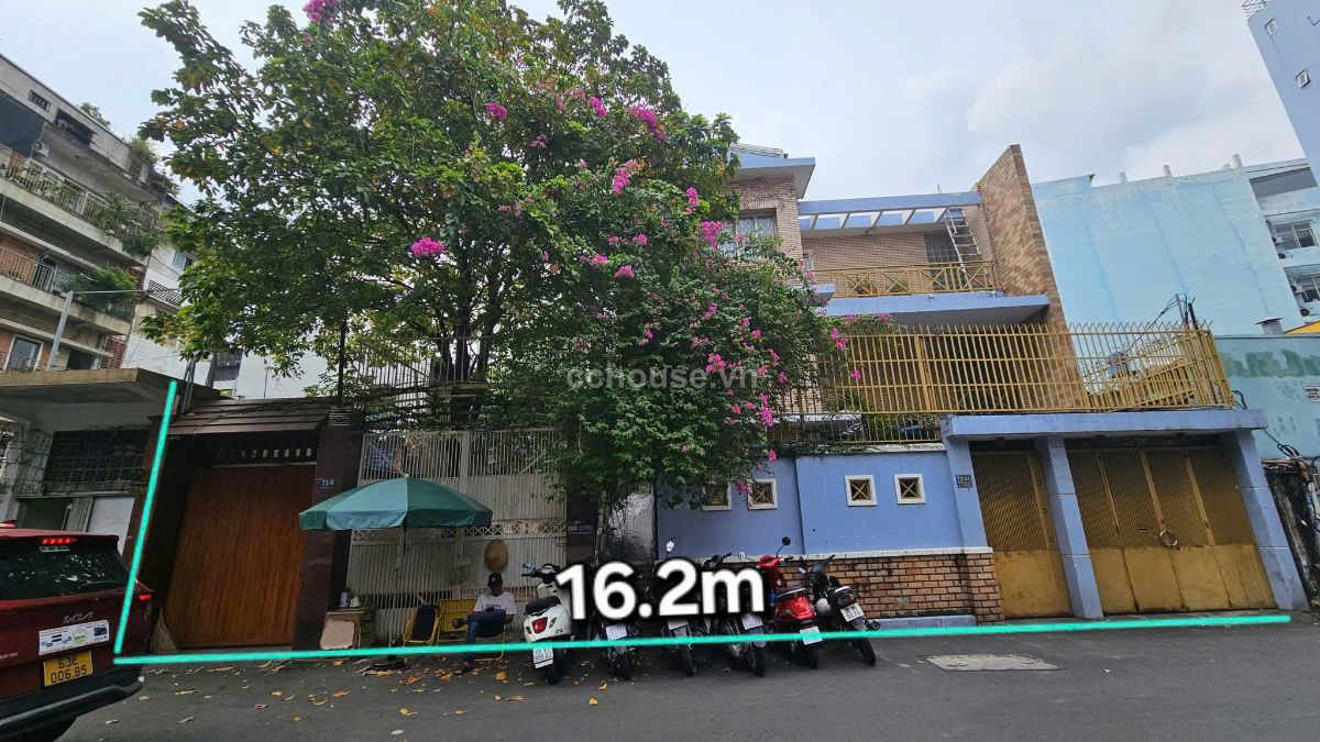 BIỆT THỰ – HẺM 72 TRẦN QUỐC TOẢN, P. XUÂN HÒA, QUẬN 3 (CŨ)