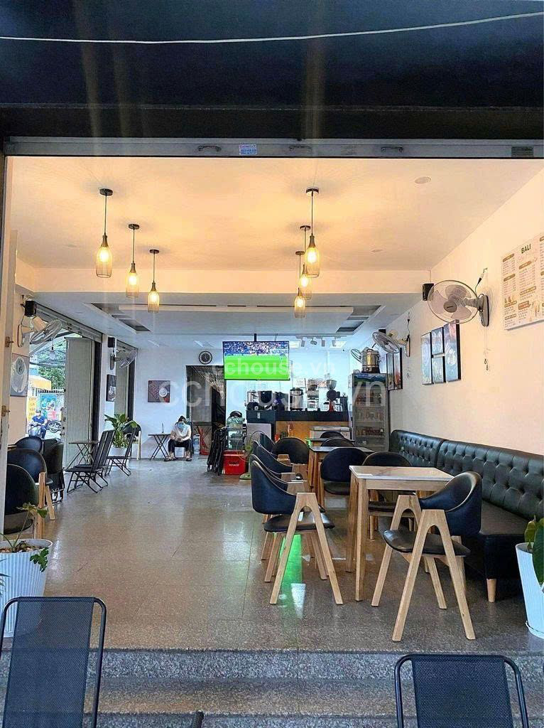 Thành Thái Quận 10 góc 2 mặt tiền hiếm có giá cực tốt gọi - a Nguyễn.