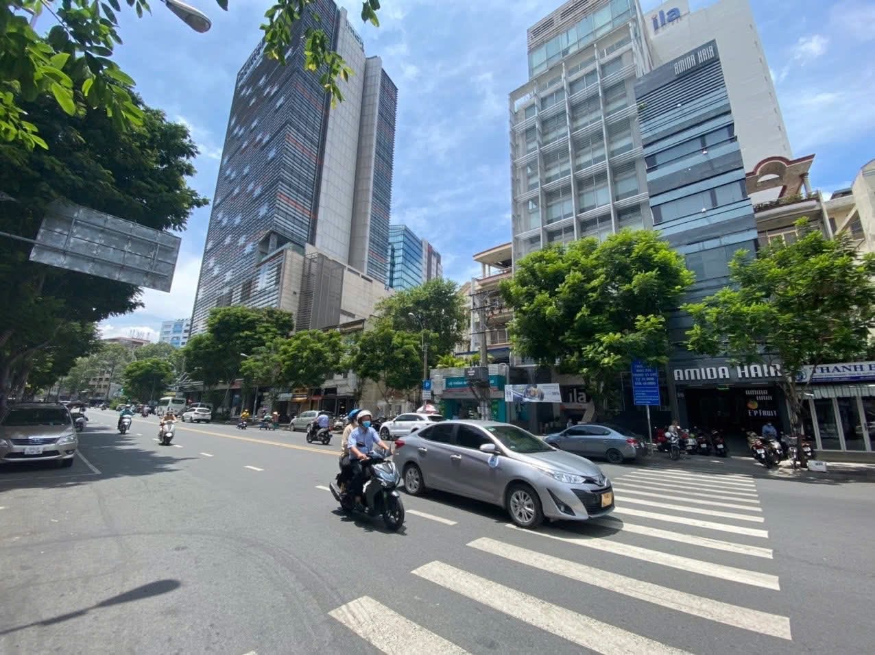 Mặt tiền 55 Nguyễn Cư Trinh , Quận 1 hầm 6 tầng
