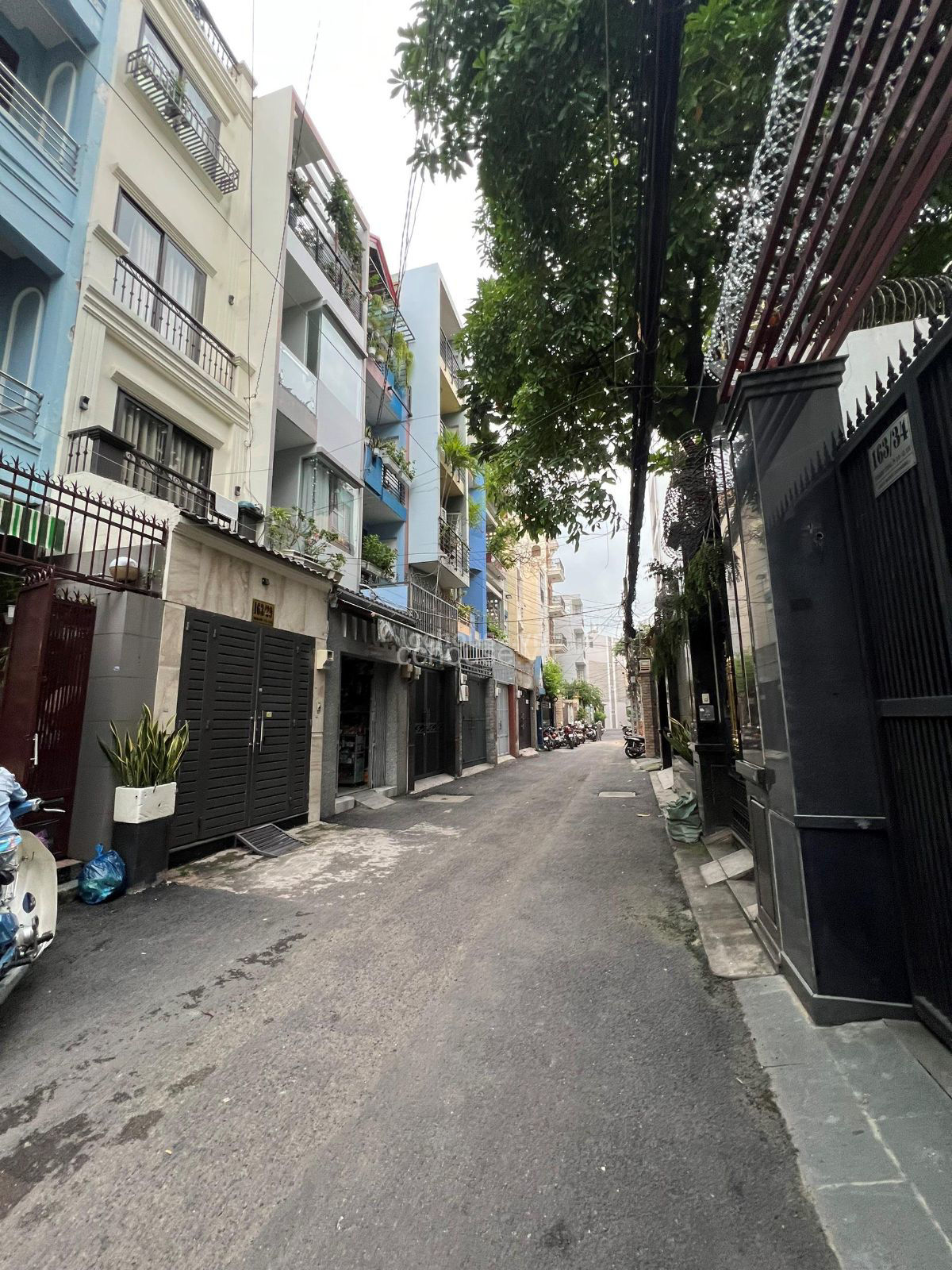 NHÀ HẺM CAO THẮNG, QUẬN 10, DT: 70.4M² (4.8X14.7)M, KC: TRỆT 1 LẦU, GIÁ: 8.9 TỶ