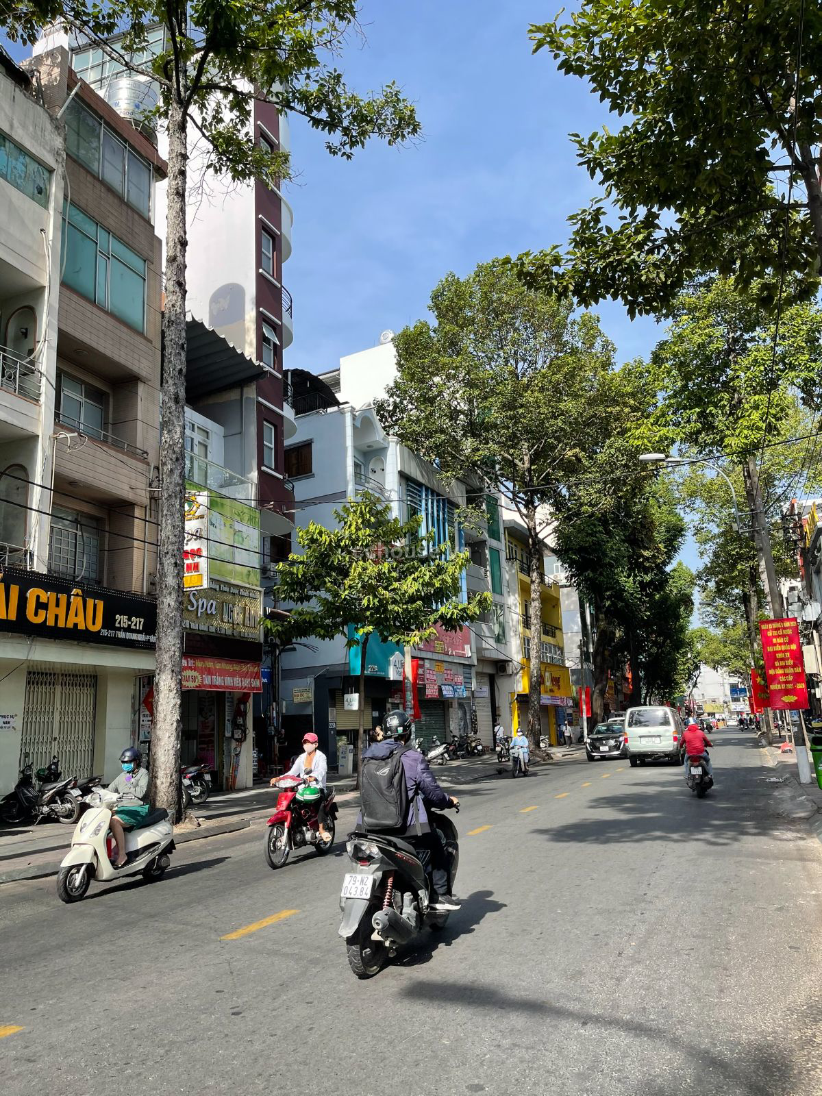 Cho thuê NCMT Trần Quang Khải, P.Tân Định. DT 4.1x19m, 3 tầng